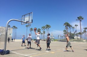 Jiu You-中国篮球打造专业教练培训平台提升教学质量，篮球教练培训基地