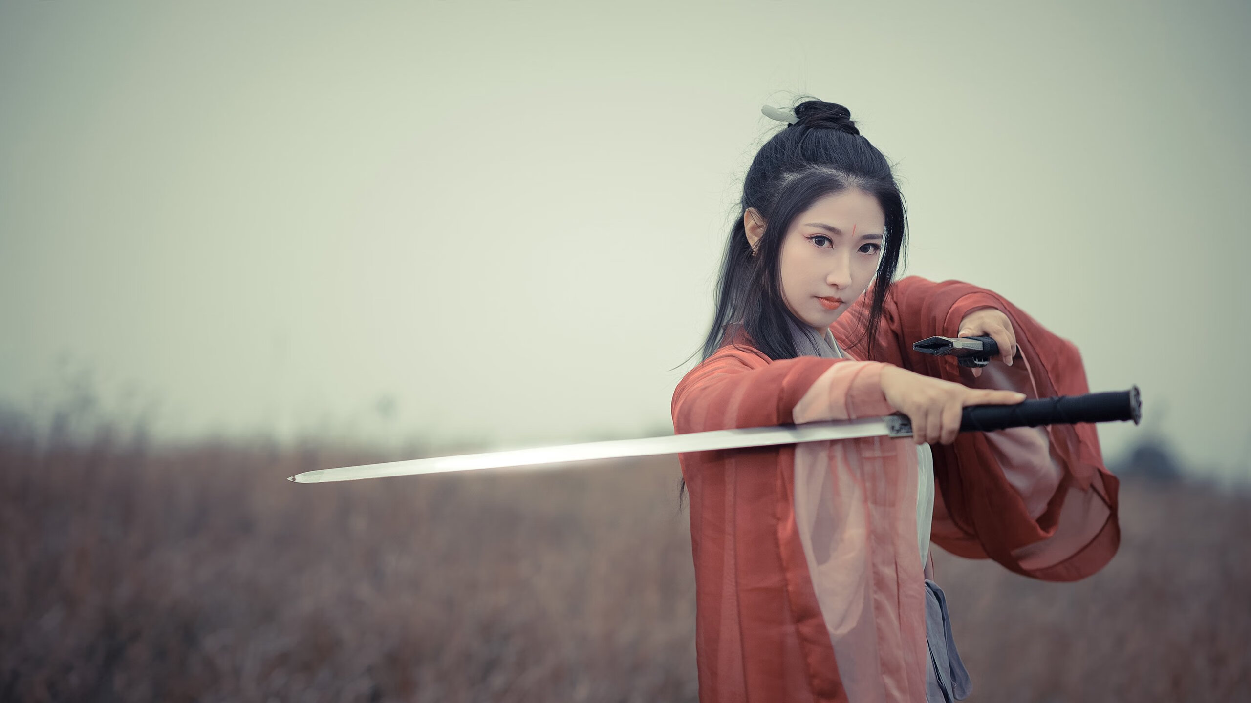 英超比赛中关键传球线路与身体对抗强度的分布模式分析，英超长传